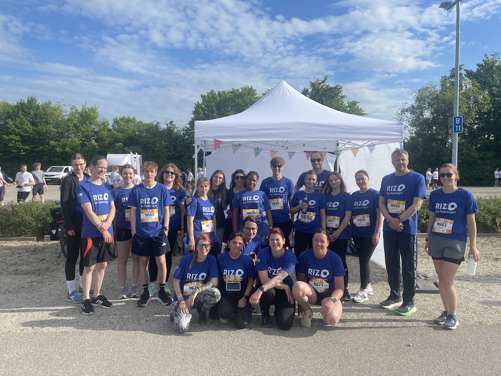 Team RIZ Augsburg beim MNet Firmenlauf 2025
